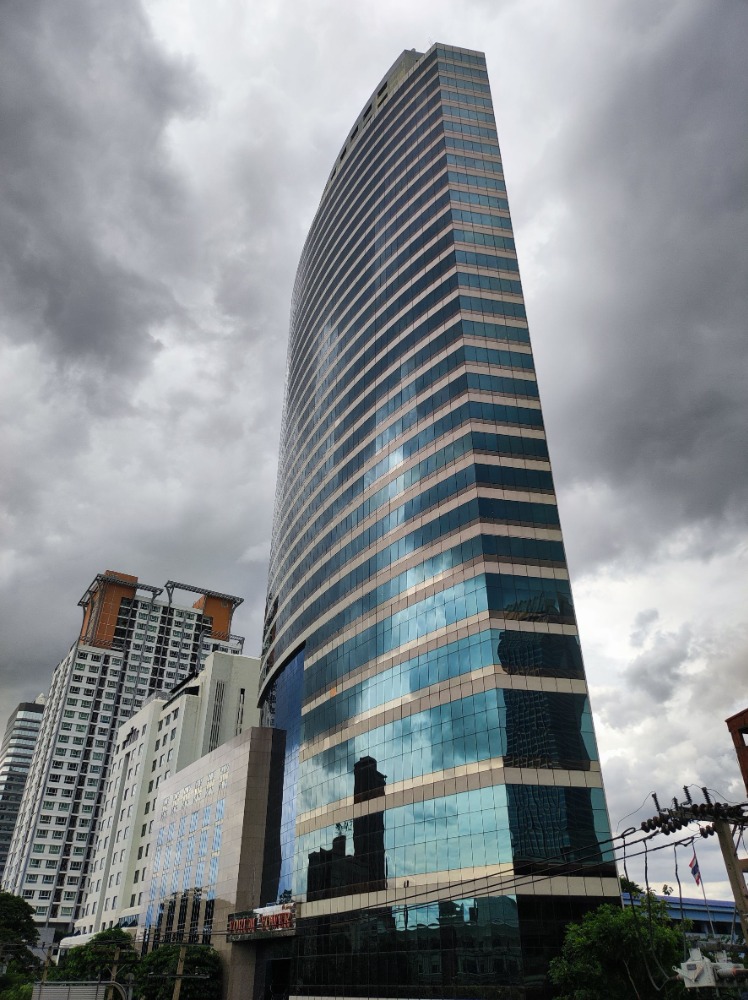 Forum Tower